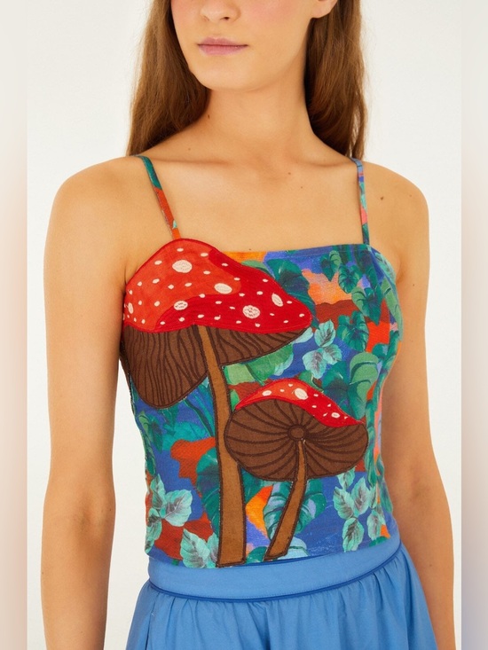 FARM Rio Tops - Farm Rio: DREAM LANDSCAPE
EMBROIDERED MUSHROOM